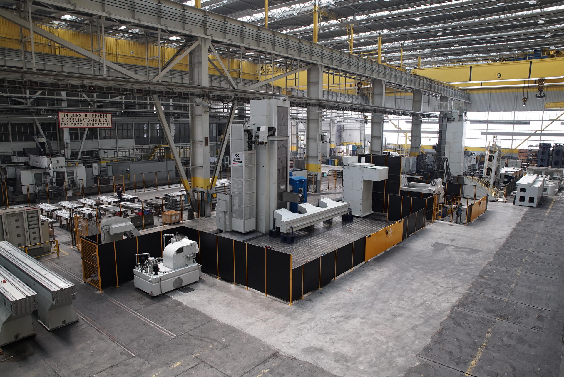Aries Vision FR version horizontal CNC milling machine with moving column