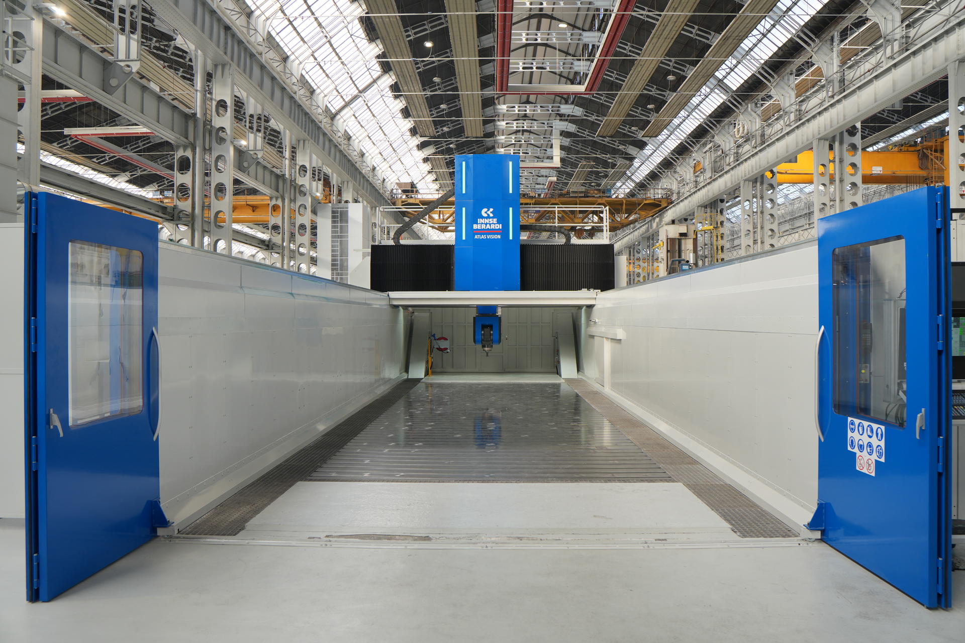 Atlas Vision G-U CNC gantry milling machine for precision industrial machining