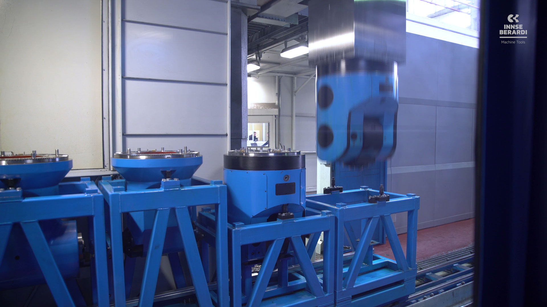 Attachment heads magazine for CNC machines