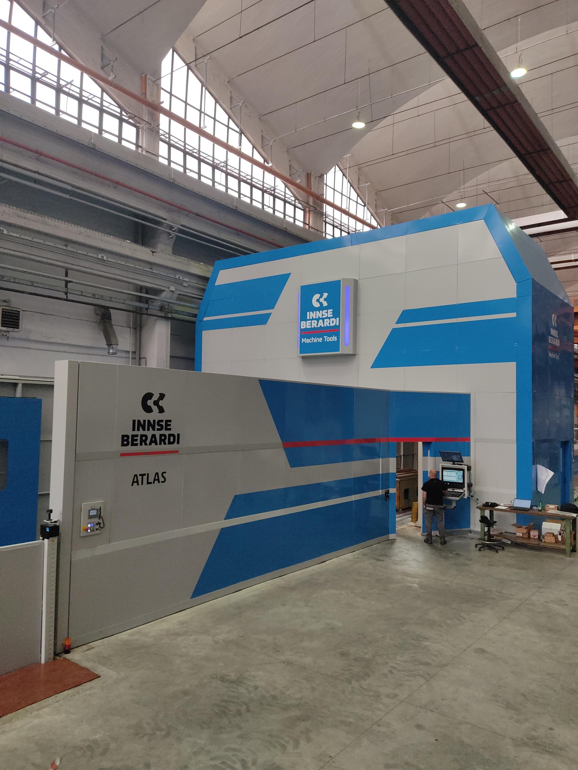 Pomini CNC machine with hydrostatic technology for high stability